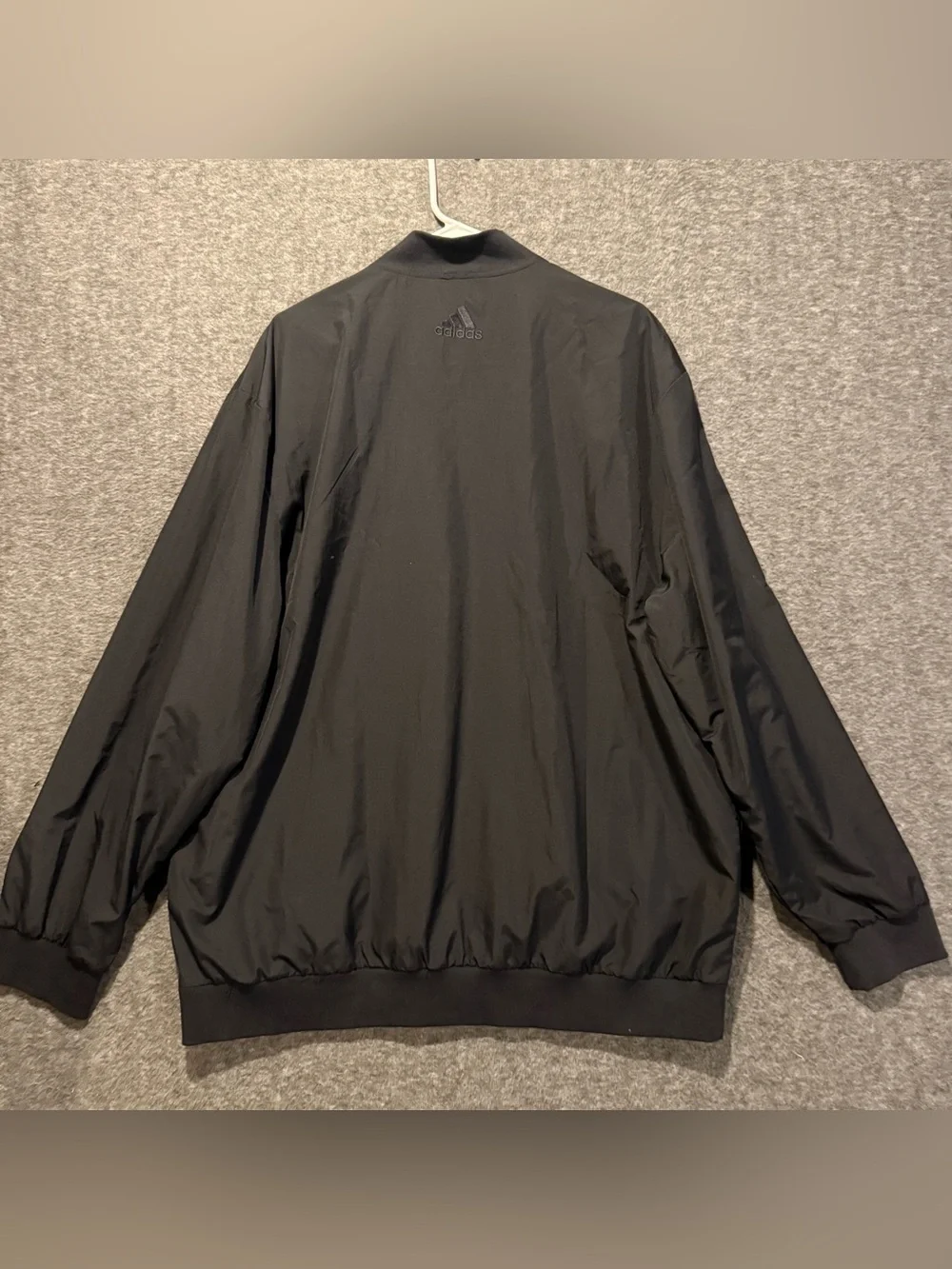 Adidas Giant Logo Windbreaker Track Jacket Mens XL Black White Zip Up Light Nice